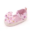 Första Walkers Baby Girl Spring and Summer Sandal Söta bowknot prickar mjuk bomull hög kvalitet född småbarn 0-12 månader 2024 mode