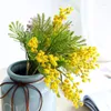 Dekorative Blumen Gefälschte Akazie Künstliche gelbe Mimosa Spray Cherry Fruit Branch Hochzeit Home Tischdekoration Blumenpartydekorde