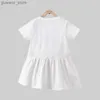 Mädchenkleider Labi Babykinder Kleider für Mädchen Baumwolle Knie Länge lässiger Druck runder Nackenkleid für Kinder Frühling Kleidung Y240415