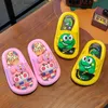 Slipper Summer Età 2-8 bambini pantofole Sandali di dinosauro di coniglio cartone animato per ragazze bagni a infradito a infradito non slittamento per bambini scarpe da bambino t240415