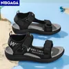 5Color Breathable Sport Sandals Zapatos de playa de verano para niños Casuales cómodos Sandalias de moda infantil suave de la sola suave 240410