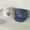 Ball Caps Корейский ниша дизайн Love Вышивка вышива