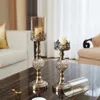 Świece Nordi luksusowe świecznik metalowy złoty uchwyt retro żelaza kryształowy szklany światło przy świecach stół domowy akcesoria dekoracyjne