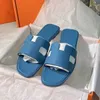 2024 Hot Designer Slides Sandal Slippers Beach Classic Flat Sandal Luxury Lady Lady Lady Flip Flops Men Women Pr02