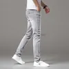 Designer de jeans masculin concepteur haut de gamme de qualité supérieure jeans masculin en jean masculin slim fit élastique aigle logo gris clair décontracté pantalon