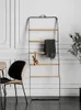 Decoratieve beeldjes HXL Noordse trapeziumvormige hanger vloer Slaapkamer Massa Wood Simple Wall Att Rack Storage