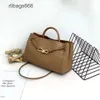 Bottegs Girl Large Woven Shoulder Crossbody New Leather East/west Underarm Venatas Andiamo Bags One Designer High-end with Luxury Handheld Saddle Bag Bucket 8M2V