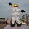 Spaceman d'éclairage de figure d'astronaute de 26 pieds à LED de 26 pieds avec télécommande pour décoration de fête / affichage ou événement en plein air