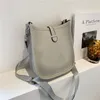 Women Luksusowe designerskie torebki na ramię koperta torby crossbody mody Tote klasyczny torebka Cowhide Lady torebka