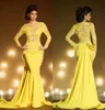 Vestidos de noite de renda da moda com mangas compridas sereia solicitada jóia pura pescoço peplum baile amarelo transparente pares5246855