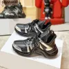 Nuevo color de color lvity boot dotado zapatos papá femenino qi wei el mismo aumento de zapatillas de cuero con zapatillas de deporte de fondo grueso