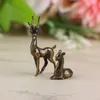 Mini Copper Alloy Sika Deer Tablet Top Small Ornaments Vintage Animal Figurines Décorations de bureau Accessoires Home Decor Crafts 240408