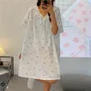 Kadın pijama pijamaları elbise orta uzunluk gevşek sevimli Kore versiyonu ve bornoz banyosu ev aşınma onesie nightwear kadın