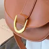 Bolsas de ombro Mulheres Meninas Moda Moda Sling Bolsa de cor sólida Pu simples bolsa de couro com fechamento de zíper All-Match