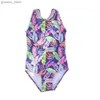 Één-stuks 5-14 jaar Leaf Print Kids Girls One Piece Swimsuit Summer Beach Girl Monokini Children Studenten Tieners Swimwear Bathing Suite Y240412rzyly240417Rzylrzyl