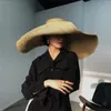 넓은 챙 모자 70cm 대형 태양 모자 여행 대형 UV 보호 비치 짚 여성의 여름 플로피 접이식 Chapeaux 도매