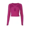 Kvinnors T -skjortor Slim Montering Long Sleeve Top Sticke Cross Cut Out Breat