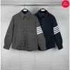 Ventes directes Autumn New Classic Four Bar Shirt avec veste à revers pour les couples masculins et féminins