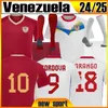 24 25 Jerseys de futebol da Venezuela Soteldo Sosa Rincon Cordova Casseres Bello Ja.Martinez 2023 2024 Rondon Gonzalez Osorio Machis Men Tamanho Camisa de futebol