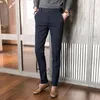 Ternos masculinos 2024 Gentleman Casual Pants Slim Suit machos Negócios Primavera e Autumn Trend Feet Troushers Black Strousers 5451