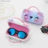 Coupes de lunettes de soleil Nouvelles ours en peluche de lunettes de soleil sac à main sac à main Purse Cartoon de lunettes portables mignons compression Spectacle Childrens Gift Y240416