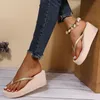 Womens Summer Beach Wedges Flipflops Lightweight Clip Toe Platform Sandaler Kvinna Högklackade utomhusglas Ortopediska skor 240407