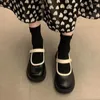 Sıradan Ayakkabı 2024 Kadınlar İçin Yüksek Kalite Teple Strap Kadın Daireleri Moda Mary Jane's Pearl Ladies Platformu Topuklar Q183