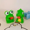 Dekompression Spielzeug Kinder Kinder kreative Dekompression Zappel Spielzeug Prise Frog Dinosaurier Sticke Zunge aus Stressspielzeug Weihnachtsgeschenke für kidl2404