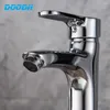 Badrumsvaskar Krattor Försäljningsbassängen kran Single Handle Kitchen Tap Mixer och Cold Water Slange Torneiras Banheiro Doodii