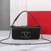 Loco Designer High-Dend Baguette chaîne carrée aisselle à la mode nouveau petit cuir Valenn Bag Sac à épaule Sacs diagonaux Pourse Ig3W