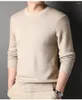 T-shirts pour hommes en tricot en tricot d'automne et d'hiver couleur solide décontractée haut de gamme masculine Vintage