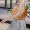 Totes Stroh Strandtasche handgefertigt Sommer Großkapazitäten lässige Mädchen handgewebte Schultertasche für Urlaubstätigkeit für den Einkaufsferien