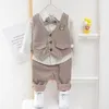 Enfants enfants gentleman vêtements costume d'anniversaire de mariage de mariage élégant ensemble bébé garçon occasionnel porter un pantalon de gilet de chemise rayée Costume 240410