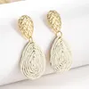 Boucles d'oreilles en peluche Lafite tissée à la main pour les femmes Multi-couleur Rattan tressided Drop Drop Bringon d'été Belle de la plage