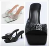 Slippers dames transparante sandalen 2023 Nieuwe zomermode sexy vierkante strass schouderband hoge hak schuif sexy schoenen open teen slanke hoge hakken j240416