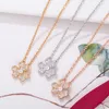 Designer Van Small Three Three Flower Necklace Exquisite CraftSmanship V Gold Ploated 18K Full Diamond Pendant met kraagketen voor vrouwen