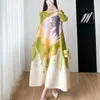 Повседневные платья xiwen потеряли большое платье A-line для женского весеннего дизайна 2024 года, рюшат круглый принт шеи с небольшим стилем XF1468