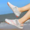 Sandalet 42-43 40-46 Erkekler Lüks Terlik Sevimli Ayakkabı Spor ayakkabıları Spor Türü Çin Loafter Yıl Satışta