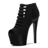 Sandales sexy Roman Hollow Out Fashion Dress Chaussures dans la tentation pour mettre en scène un stiletto 17cm