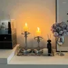 Candlers Nordic Luxury Classic Metal Metal Vintage Silver Candlestick Home Wedding Center Piece pour la table de table de table Decoration