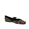 Sapatos casuais 2024 Trend feminino redondo feminino de dedão leopardo damas respiráveis deslizamentos ao ar livre Mary Jane