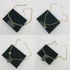 10 Medeltida lyxmärke hänge halsband geometriska emalj dubbel bokstav hänge halsband klassiska lyx mässing designer smycken för julklappar