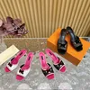 Sandales de créateur Vintage Velvet Bow Sandale à talons hauts Talon Slipper Femmes Top Quality Presbyopie Cuir Chaussures Toe Toe Bow Sandales d'été 6cm avec boîte