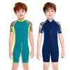 OnePiece Quick Drying Summer Boys Swimwear Children Swimsuits Kid Short Sleeve Sun Protection including swimming caps 240416