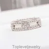 Sier Ring Luck Flower Jewelry Womens Rings Four Leaf Clover Rings mode Full Diamond Classic Mans smycken Förlovningsring Kvinnor Bröllop med låda