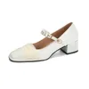 Dress Shoes Designer French Pearl Buckle Mary Jane dames mode vierkant hoofd stevige kleur schattige stijl vrouw hoge hakken