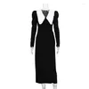 カジュアルドレスフランスの黒と白のコントラストカラー人形襟スプリットドレス