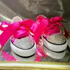 Scarpe di perle più basse per bambini scarpe tela fai -da -te per la comunione di scarpe personalizzate personalizzate briciole bling a mano arcobaleno sneakers 240409