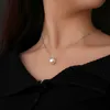 Tiktok heta tillbehör liten enkel benkedja en enda pärlhänge halsband för kvinnor mångsidig hög mening