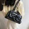 Links niedliche Fliege Biege Design Unterarmtaschen für Frauen 2024 Y2K Koreanische Modehandtaschen und Geldbörsen PU Lederumhängende 240415